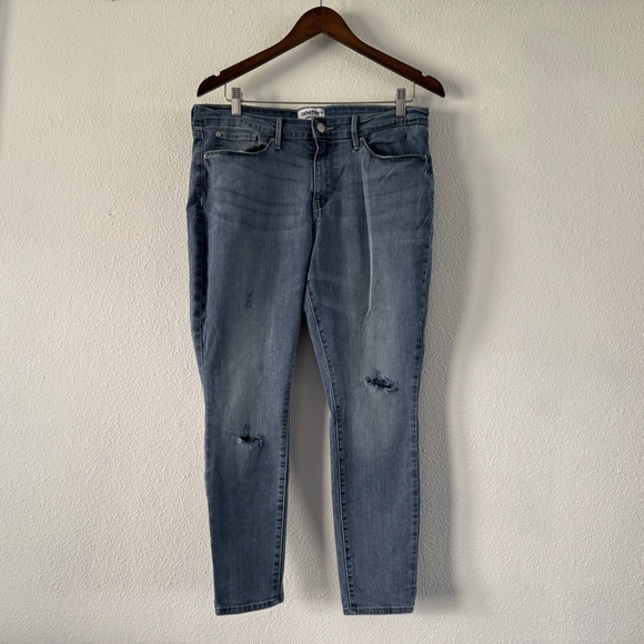 Levi’s Mid Rise Skinny Jeans Distressed Denizen Crop Short Sz 14 Light/med Wash - Picture 12 of 13
